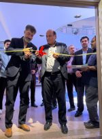 افتتاح نمایشگاه پوستر کمیک «نخ قرمز» در ازنا
